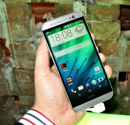Noul HTC One (M8) a ajuns oficial în România şi costă 3.000 de lei